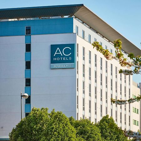 Ac Hotel By Marriott Manchester Salford Quays Exterior photo